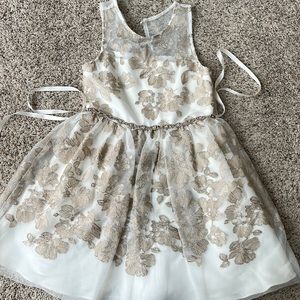 Beautiful summer dress size 6/7